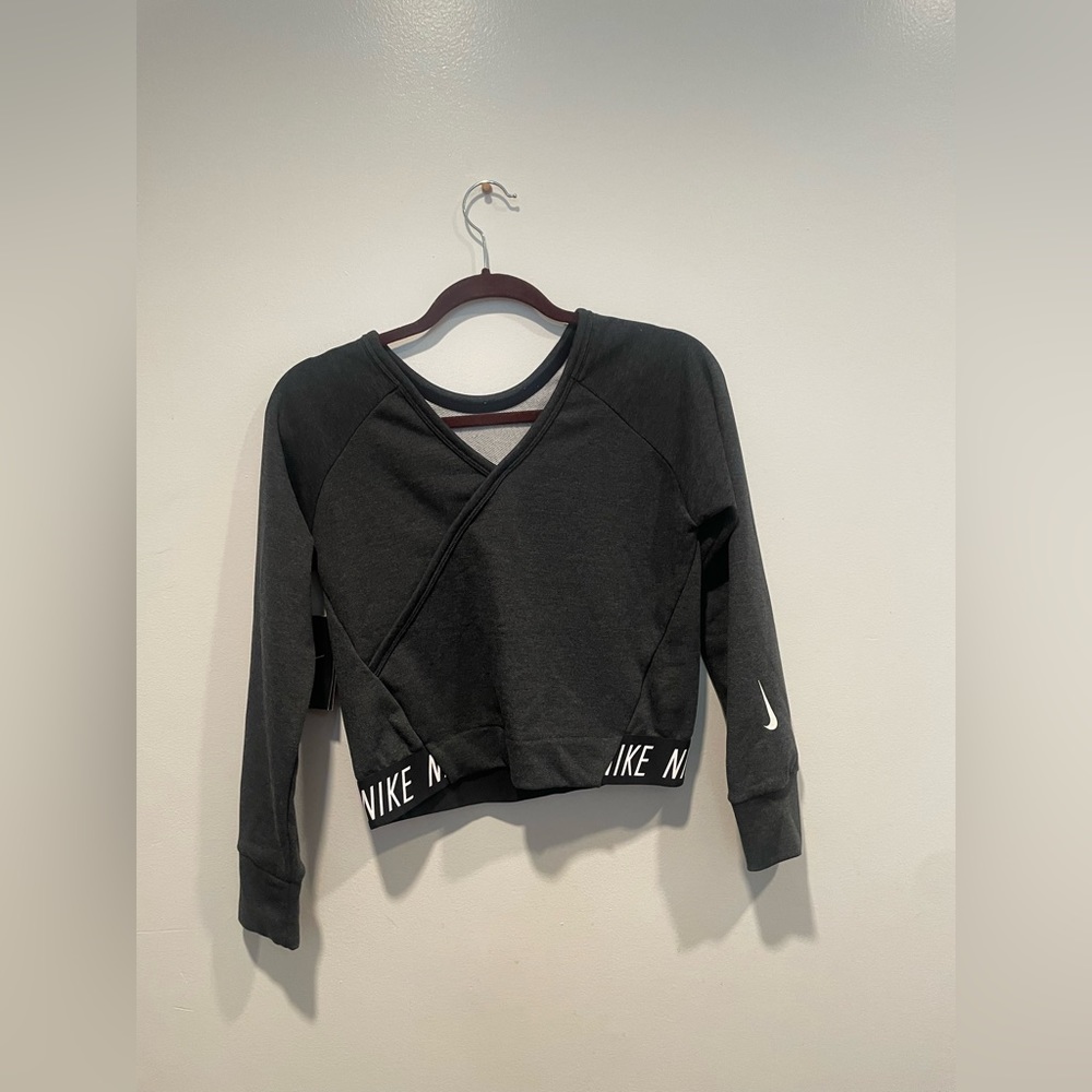 Nike crossover long sleeve top